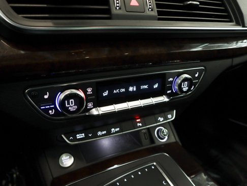 Used 2019 Audi Q5 2.0T Premium Plus image 21