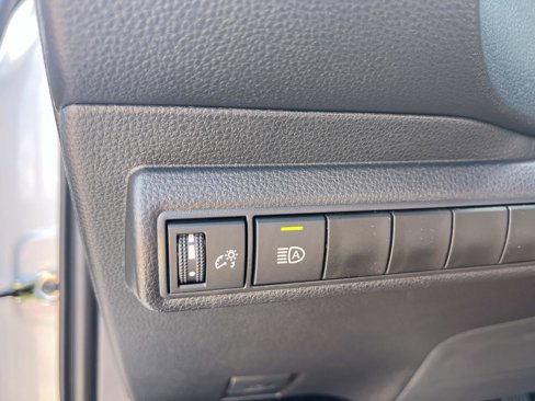 Used 2026 Toyota Corolla LE image 29