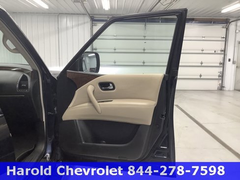 Used 2018 Nissan Armada SV image 9