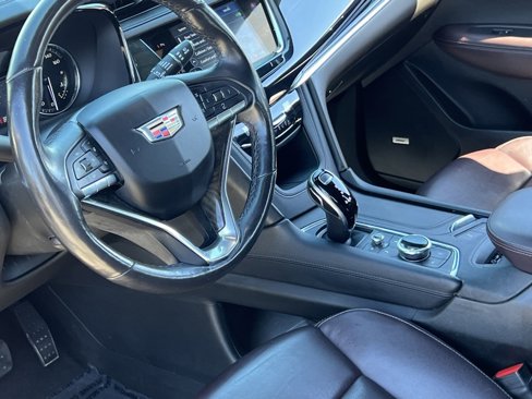 Used 2021 Cadillac XT6 Premium Luxury w/ LPO, Floor Liner Package image 16