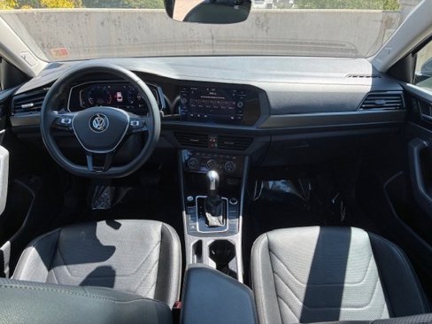 Used 2020 Volkswagen Jetta SEL Premium image 15