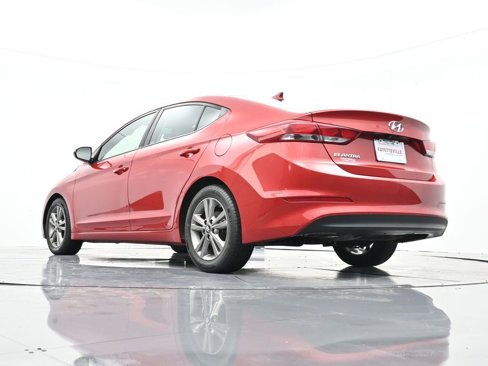 Used 2018 Hyundai Elantra SEL image 36