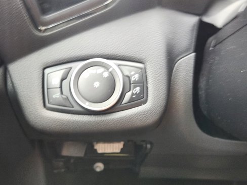 Used 2019 Ford Escape Titanium image 27