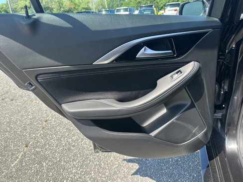 Used 2019 INFINITI QX30 image 24