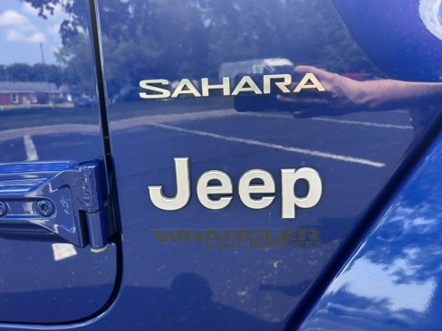 Used 2020 Jeep Wrangler Unlimited Sahara image 29