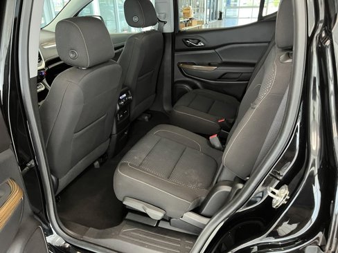 Used 2021 GMC Acadia SLE w/ Driver Convenience Package image 27