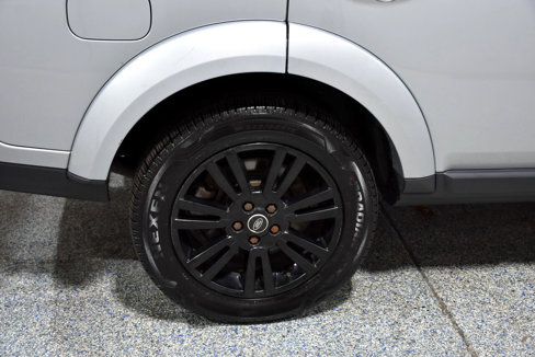 Used 2010 Land Rover LR4 HSE image 17