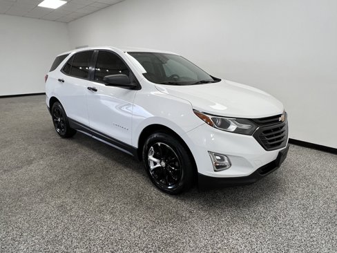 Used 2018 Chevrolet Equinox LS image 17