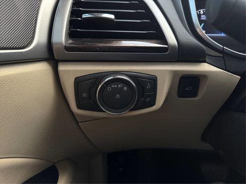 Used 2014 Ford Fusion SE w/ Equipment Group 202A image 20
