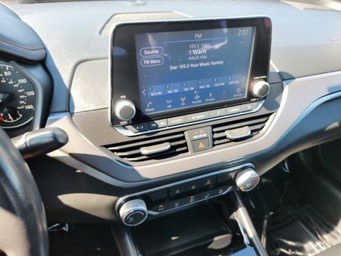 Used 2023 Nissan Altima 2.5 SR image 10