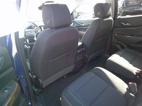 Used 2023 GMC Acadia SLE w/ Driver Convenience Package image 19