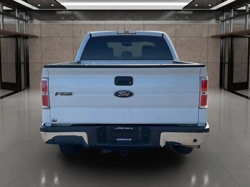 Used 2014 Ford F150 XLT image 4