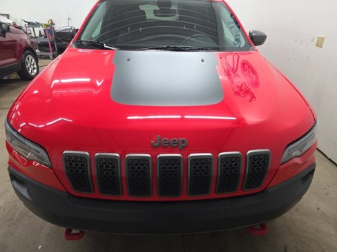 Used 2019 Jeep Cherokee Trailhawk w/ Cold Weather Group image 21
