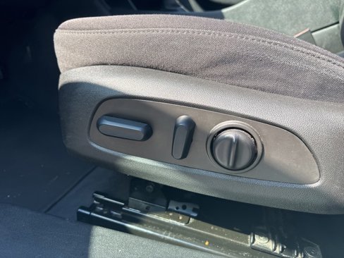 Used 2023 Chevrolet Malibu LT image 16
