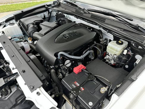 Used 2022 Toyota Tacoma TRD Off-Road image 18