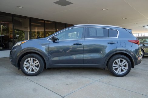 Used 2017 Kia Sportage LX w/ LX Popular Package image 4