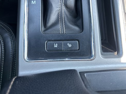 Used 2018 Ford F150 Lariat w/ Equipment Group 502A Luxury image 20
