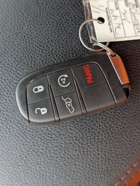 Used 2022 Jeep Grand Cherokee Limited image 32