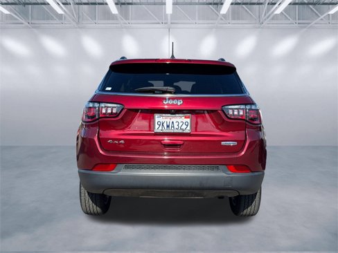 Used 2022 Jeep Compass Latitude image 5
