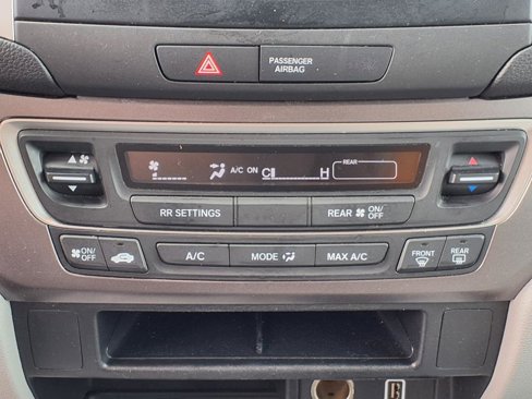 Used 2019 Honda Pilot LX image 9
