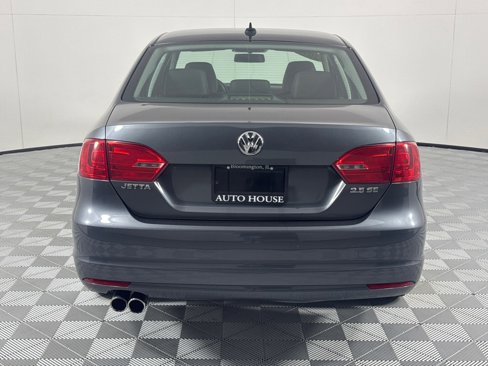Used 2011 Volkswagen Jetta SE image 5