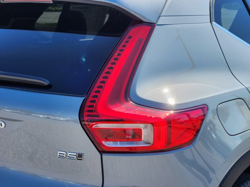 New 2025 Volvo XC40 B5 Core w/ Protection Package Premier image 10