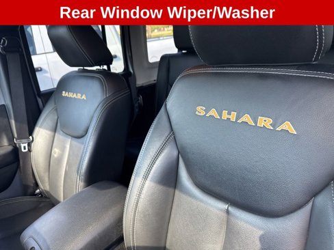 Used 2015 Jeep Wrangler Unlimited Sahara w/ Connectivity Group image 18