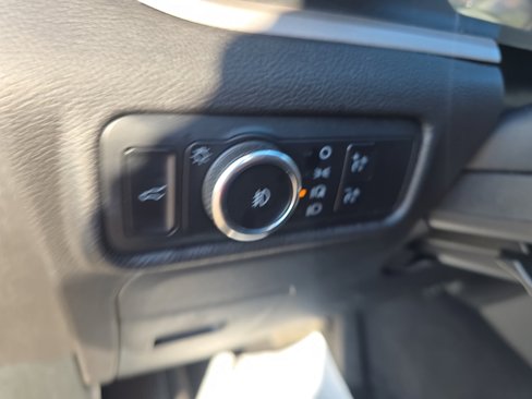 Used 2024 Ford Explorer XLT w/ Equipment Group 202A image 25