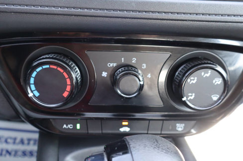 Used 2021 Honda HR-V LX image 16