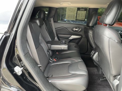 Used 2018 Jeep Cherokee Trailhawk image 27
