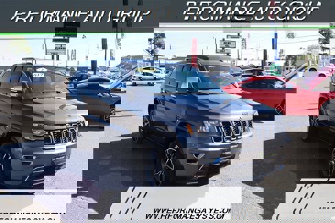 Used 2017 Jeep Grand Cherokee Limited w/ Trailer Tow Group IV image 1