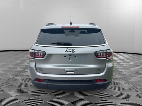 Used 2019 Jeep Compass Latitude image 7