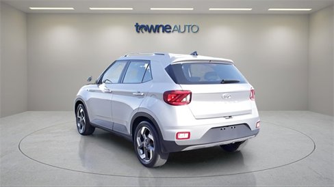 Used 2022 Hyundai Venue SEL image 7