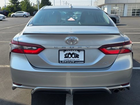 Used 2021 Toyota Camry SE image 5