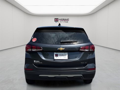 Used 2022 Chevrolet Equinox LT image 3