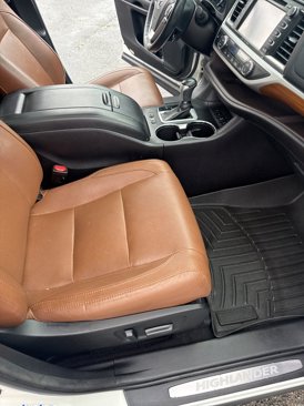 Used 2018 Toyota Highlander Limited Platinum image 31