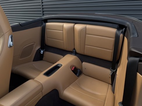 Certified 2018 Porsche 911 Carrera 4S image 28