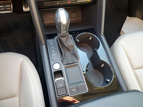 Used 2018 Volkswagen Atlas SEL w/ R-Line Package image 40