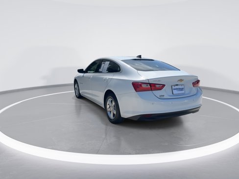 Used 2024 Chevrolet Malibu LS image 7