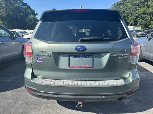 Used 2017 Subaru Forester 2.5i Touring image 5
