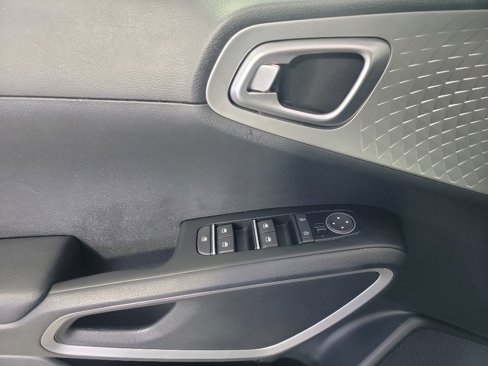 Certified 2023 Kia Soul S image 35