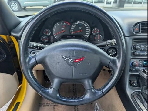 Used 2000 Chevrolet Corvette Convertible w/ Memory Pkg image 7