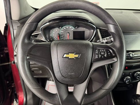 Used 2017 Chevrolet Trax LS image 13