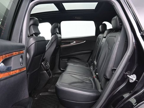 Used 2019 Lincoln Nautilus Reserve image 21