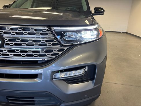 Used 2022 Ford Explorer Limited image 9