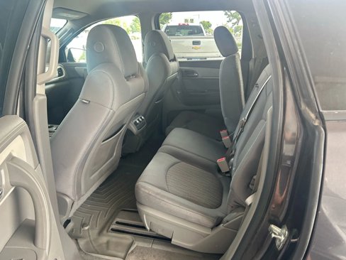 Used 2015 Chevrolet Traverse LS image 15