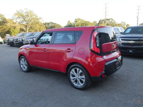 Used 2016 Kia Soul + image 8