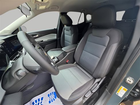 New 2025 Chevrolet Trax LT w/ Driver Confidence Package image 19