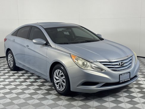 Used 2011 Hyundai Sonata GLS image 3