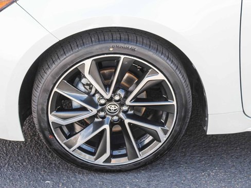 Used 2020 Toyota Corolla XSE image 6